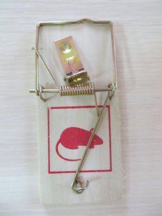 Смерть гризунам мишоловка (дерево+метал), 1шт